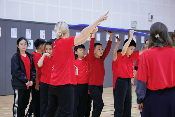 学生集会 - 首次学院活动,南通惠立学校